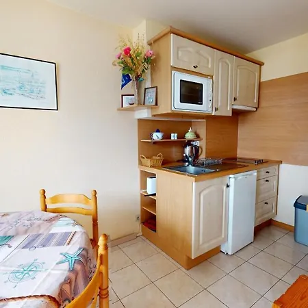 Port De Plaisance A Tribord, 50 M De La Apartamento *